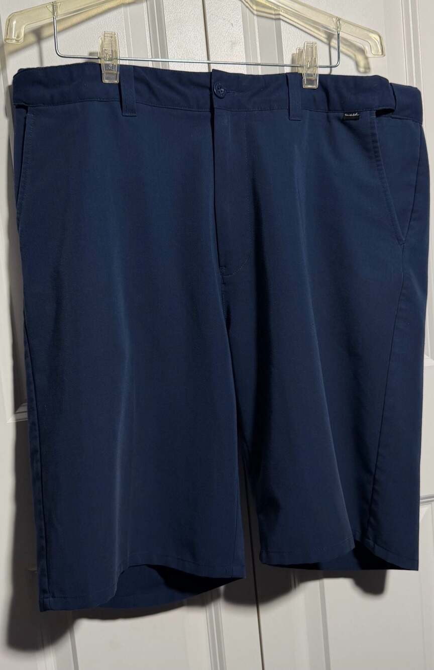 TravisMathew Men's Performance Golf Shorts Navy Blue Size 38 Stretch Fabric